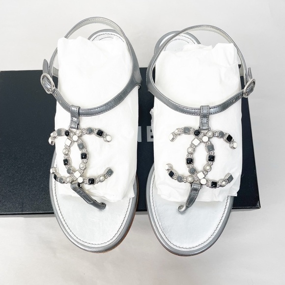 Chanel Interlocking CC Logo Sandals - Picture 1 of 6